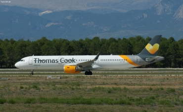 OY-TCF (6351) 2014 Airbus A321-211(WL)