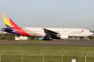 HL7500 (cn 28685) Boeing 777-28EER