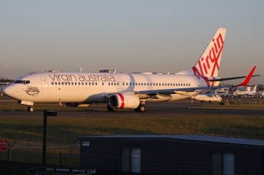 VH-YFY (41005) 2017 Boeing 737-8FE(WL)