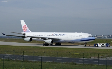 B-18803 (411) 2001 Airbus A340-313