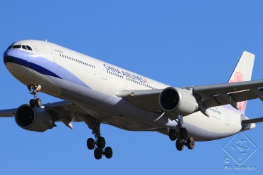 B-18360, (cn 1450), Airbus A330-302