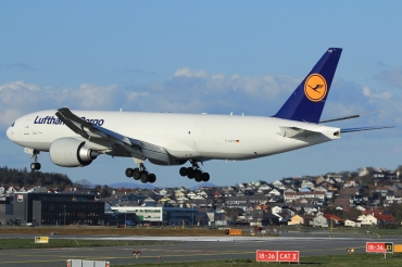 D-ALFD (41677) 2014 Boeing 777-FBT