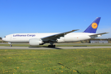 D-ALFB (41675) 2013 Boeing 777-FBT