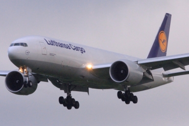 D-ALFE (41678) 2015 Boeing 777-FBT