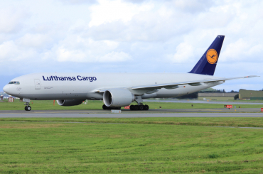 D-ALFE (41678) 2015 Boeing 777-FBT