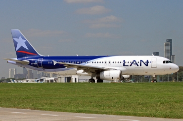 LV-BGI, (cn 1903), Airbus A320-233