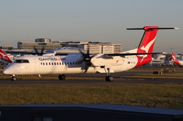 VH-QOI (4189) 2007 Bombardier Dash 8-Q402