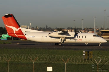 VH-SBT (580) 2001 Bombardier Dash 8-Q315