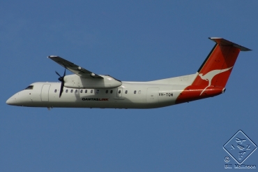 VH-TQM (604) 2004 Bombardier Dash 8-Q315