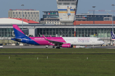 HA-LXC (6976) 2016 Airbus A321-231(WL)