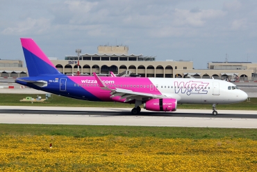 HA-LWR (5604) 2013 Airbus A320-232 WL