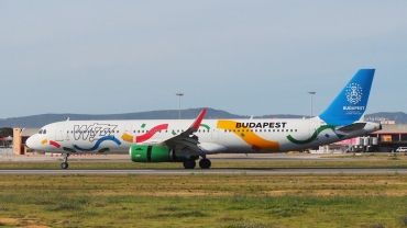 HA-LXJ (7316) 2016 Airbus A321-231(WL)