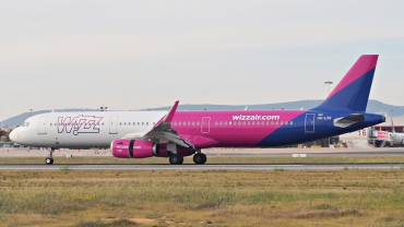 HA-LXQ (7623) 2017 Airbus A321-231