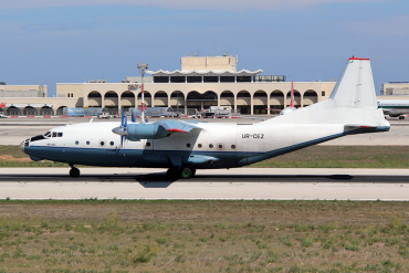 UR-CEZ (6344304) 1966 Antonov An-12BK