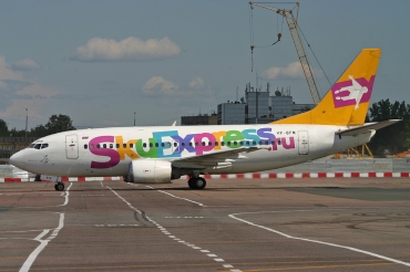 VP-BFM (24921) 1990 Boeing 737-53A