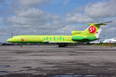 RA-85827 (cn 86A745) Tupolev Tu-154M