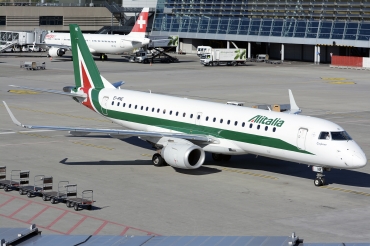 EI-RNE (cn 19000520) Embraer 190-100STD