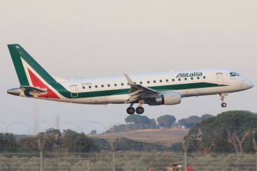 EI-RDL (cn 17000345) Embraer 170-200STD