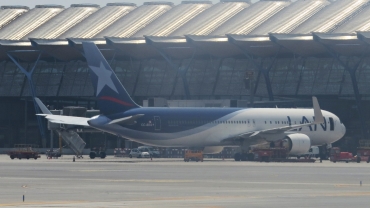 CC-BDA (40798) 2011 Boeing 767-316 ER WL