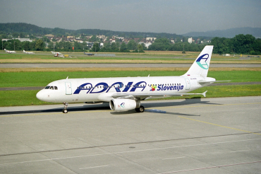 S5-AAB (113) 1990 Airbus A320-231