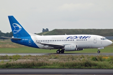 UR-GAS (cn 25236) Boeing 737-528