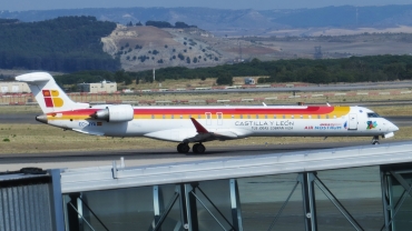 EC-JYA (cn 15090) Bombardier CRJ900ER