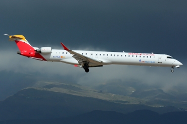 EC-MJQ (cn 19047) Bombardier CRJ-1000
