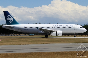 ZK-OJI, (cn 2297), Airbus A320-232