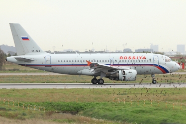 VQ-BAQ (1560) 2001 Airbus A319-111