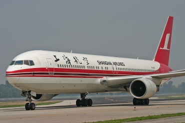 B-5018, (cn 28207/695), Boeing 767-3Q8/ER