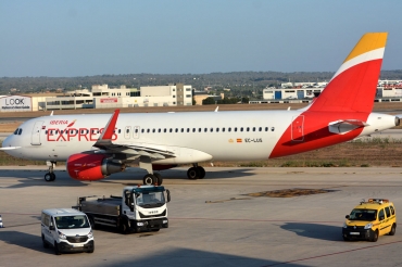 EC-LUS (5501) 2013 Airbus A320-216(WL)