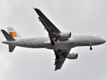 EC-LVQ (5590) 2013 Airbus A320-216