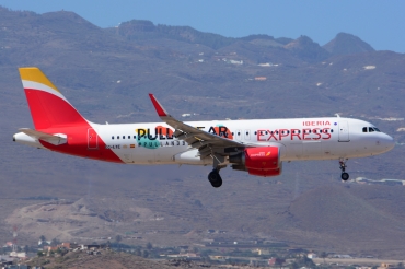 EC-LYE (5729) 2013 Airbus A320-216(WL)