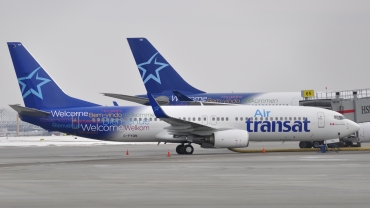 C-FYQN (29933) 2001 Boeing 737-8AS(WL)