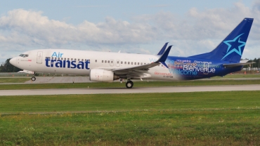 C-GTQB (cn 30696) Boeing 737-8Q8