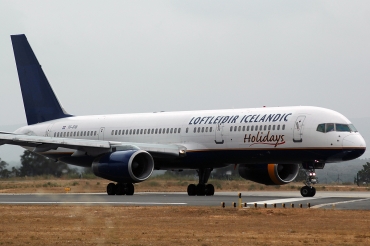TF-FIW (24838) 1990 Boeing 757-27B
