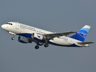 OY-RCH (2186) 2004 Airbus A319-111