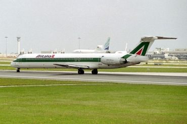 I-DACQ (cn 49974) McDonnell Douglas MD-82