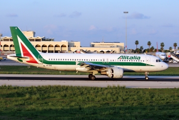 EI-EIE (4536) 2010 Airbus A320-216