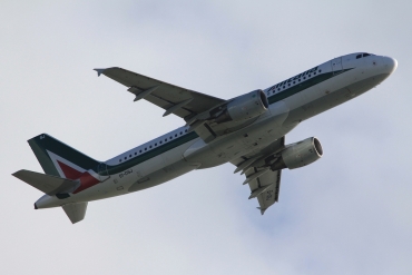 EI-DSJ (3295) 2007 Airbus A320-216