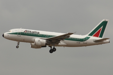 EI-IMB (2033) 2003 Airbus A319-112
