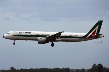 EI-IXV (819) 1998 Airbus A321-112