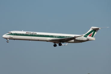 I-DANU (cn 53204) McDonnell Douglas MD-82