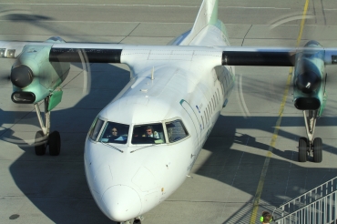 LN-WFP (495) 1998 Bombardier Dash 8-Q311