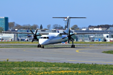 LN-RDZ (4063) 2001 Bombardier Dash 8-Q402