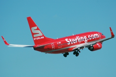 OY-MRE (28008) 1999 Boeing 737-7L9(WL)