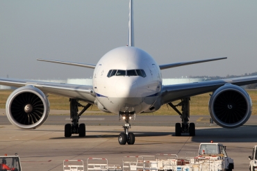 JA782A (33416) 2008 Boeing 777-381ER