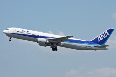 JA8322, (cn 25618/458), Boeing 767-381