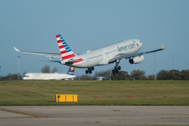N281AY (1041) 2009 Airbus A330-243