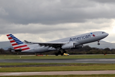 N280AY (cn 1022) Airbus A330-243